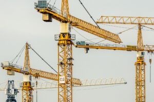 דירות למכירה בעפולה — תמונה: Mike van Schoonderwalt (Pexels)